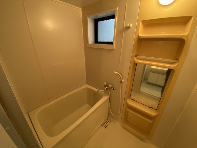 バス・シャワールーム　バストイレ別でおすすめです☆