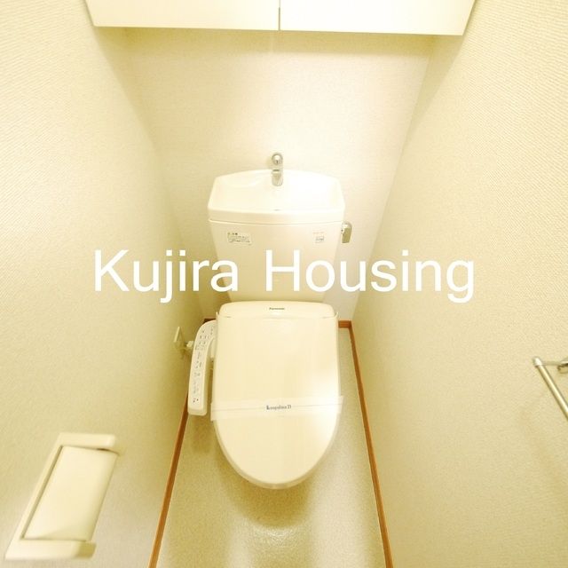 トイレ　★温水洗浄便座です★