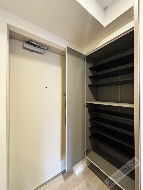 玄関　大容量シューズボックス♪♪