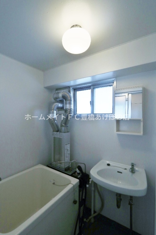 バス・シャワールーム　同型別部屋写真