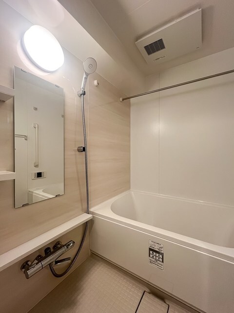 バス・シャワールーム　※写真は同タイプ住戸です。