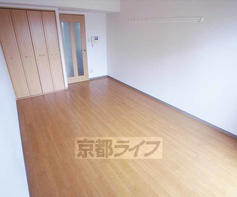 居室・リビング　室内を別角度から撮影しました。