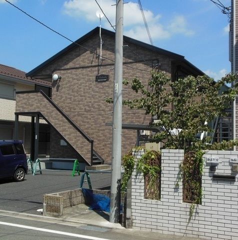 建物外観　★陽当たりよく明るい外観です★