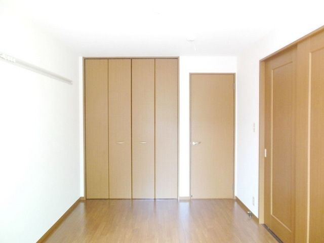 居室・リビング　★６帖の洋室です★