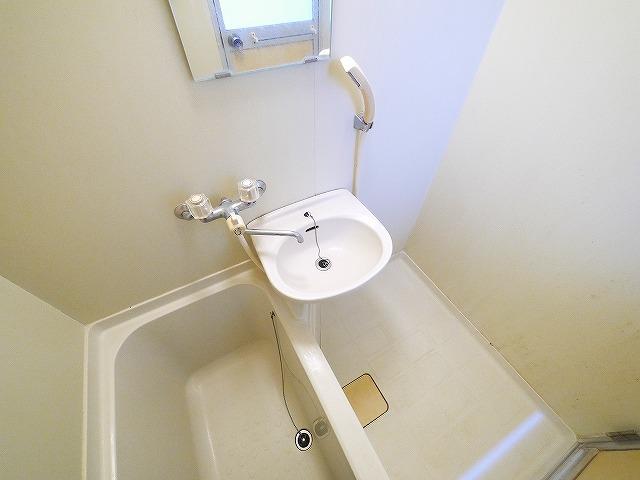 洗面設備　洗面所です