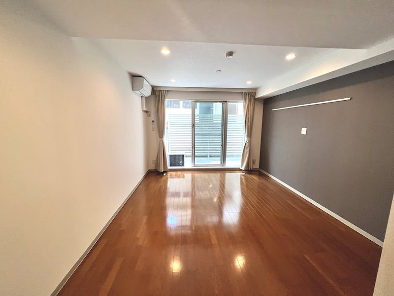 居室・リビング　開放感のあるゆったりとしたお部屋です♪