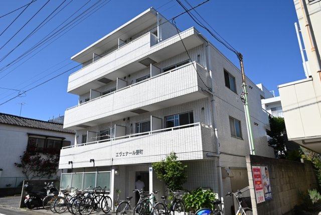 建物外観　外観は落ち着いています