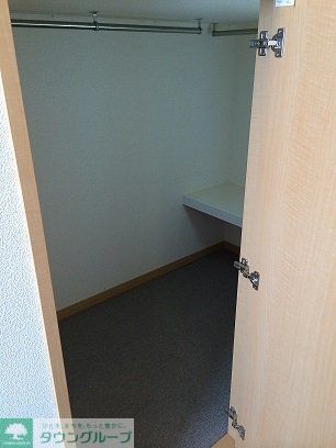 収納　ベット下の収納です。