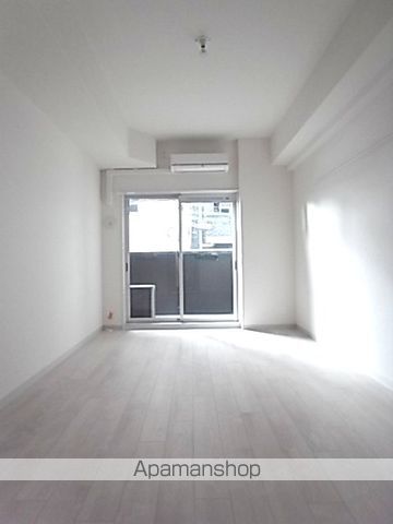 プレサンス松屋町駅前デュオの居間写真