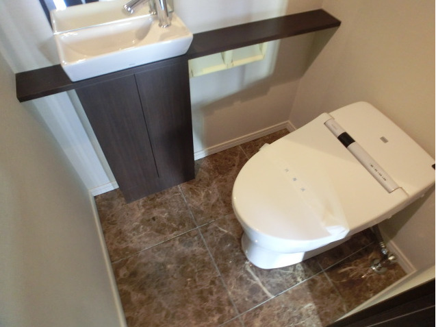 トイレ　※別部屋の参考写真です。