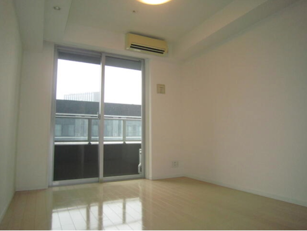 居室・リビング　※別部屋の参考写真です。