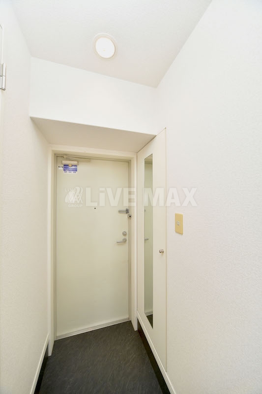 玄関　※写真と異なる場合は現状優先。