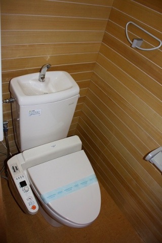 トイレ　同物件別号室