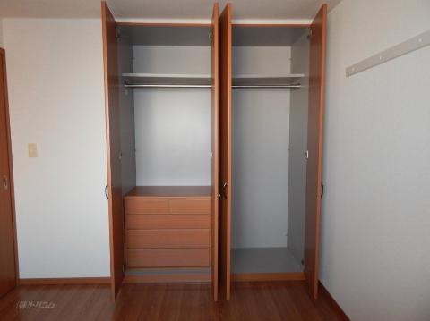 収納　クローゼット