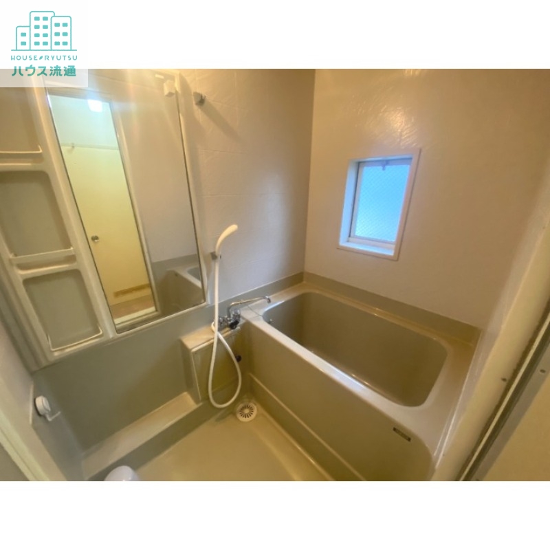 バス・シャワールーム　※別号室の写真です