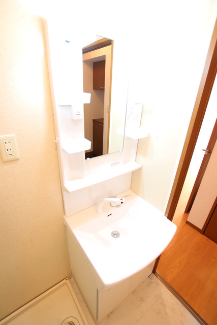 洗面設備　洗髪洗面化粧台