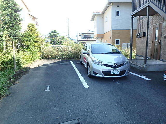 駐車場　駐車場（要空き確認）