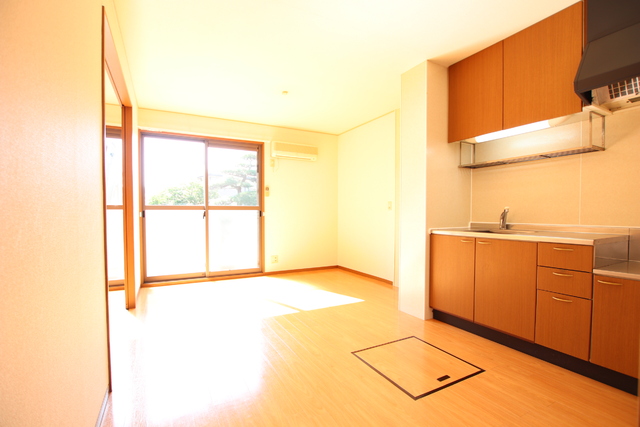 居室・リビング　８．５帖ダイニング