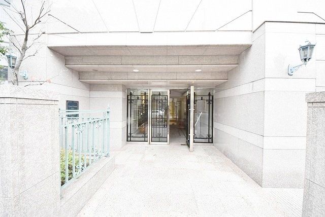 エントランス　お問合せは(株)タウンハウジング赤坂店へ【03-5563-…