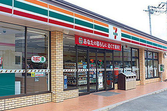 コンビニ　セブンイレブン 烏丸五条店（コンビニ）まで152m