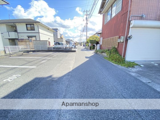 その他　前面道路（その他）まで0m