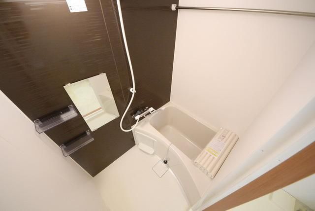 バス・シャワールーム　★ゆったりバスルーム★※他部屋参考画像