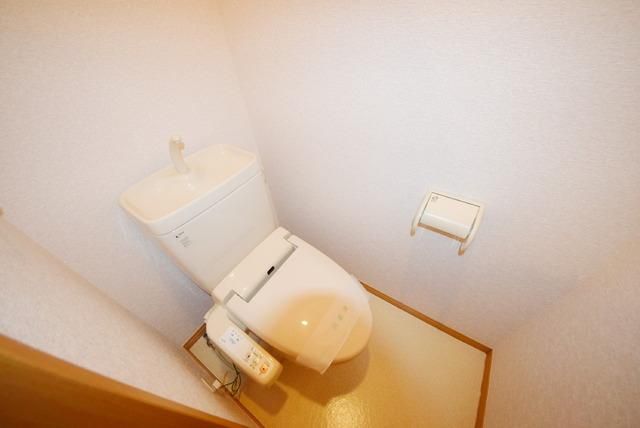 トイレ　★★温水洗浄便座付トイレ★★