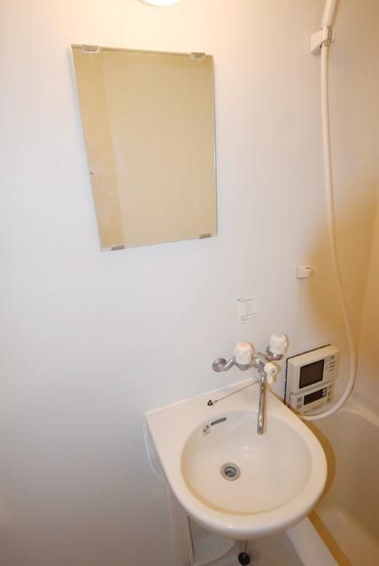 洗面設備　★★鏡付きの洗面所★★