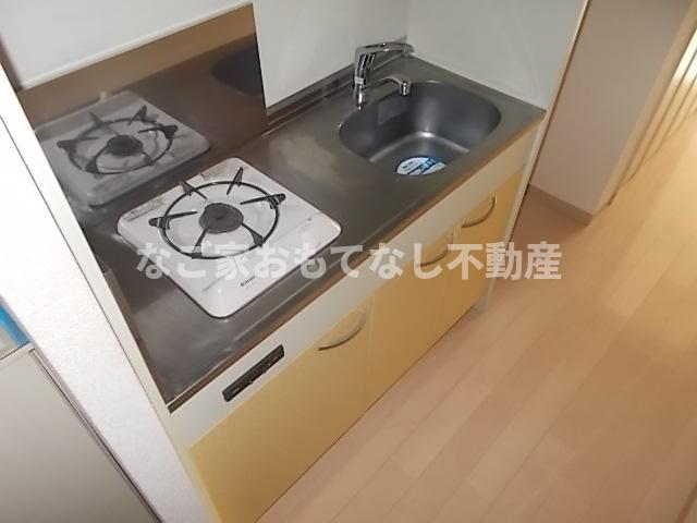 キッチン　※写真は別号室