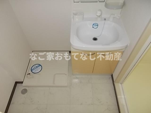 洗面設備　※写真は別号室
