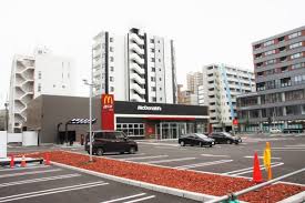 飲食店　マクドナルド北5西18店（飲食店）まで159m