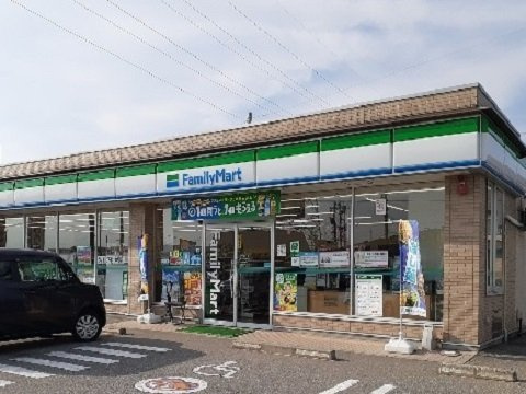 コンビニ　ファミリーマート 富山茶屋町店（コンビニ）まで1359m