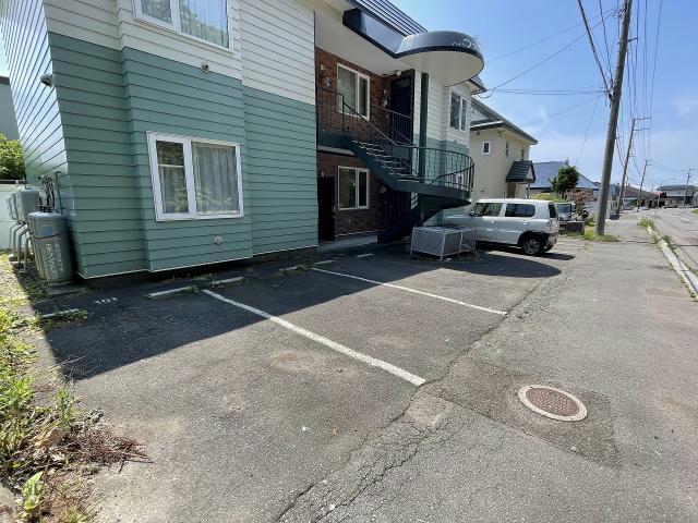 駐車場　駐車場