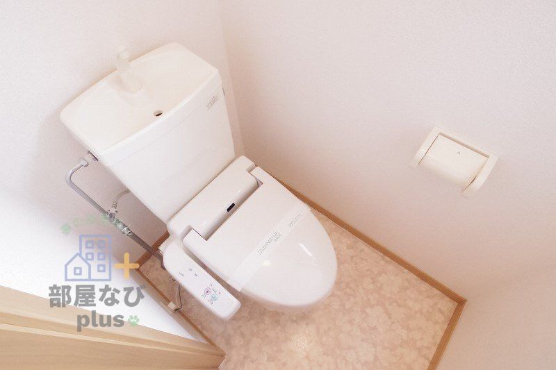 トイレ　※他号室写真