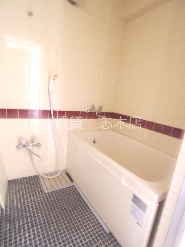 バス・シャワールーム　※別号室写真