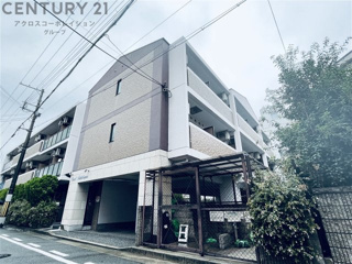 建物外観　防犯カメラ付きでセキュリティ面も安心です。