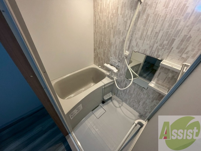 バス・シャワールーム　お風呂になります。一日の疲れを癒してくださいね。