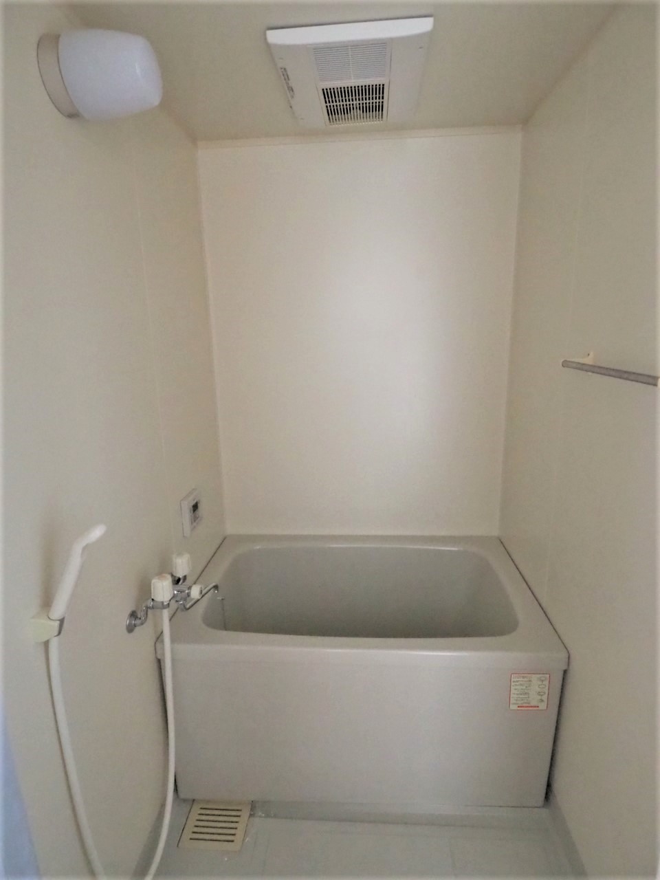 バス・シャワールーム　浴室乾燥機能付き