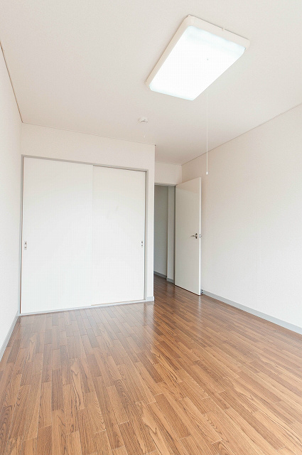 その他部屋・スペース　洋室約6畳　※写真は今回募集の部屋とは異なります