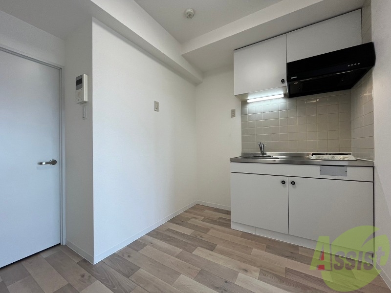 居室・リビング　白を基調とした明るい印象のお部屋になっています！