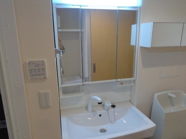 洗面設備　※別室の参考写真の為、現況優先です。