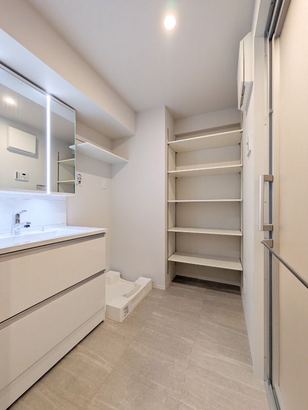 洗面設備　忙しい朝には欠かせない洗面所です