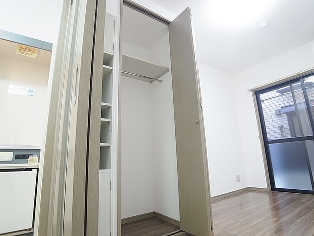 収納　クローゼット