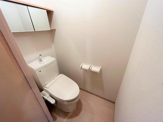 トイレ　シャワー付トイレ