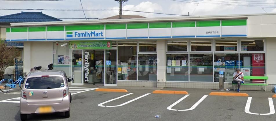コンビニ　ファミリーマート田柄豊島園通り店（コンビニ）まで390m