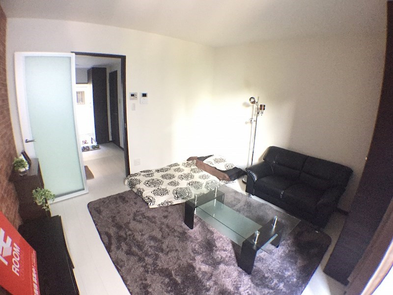 駐車場　画像は別号室の写真になります。