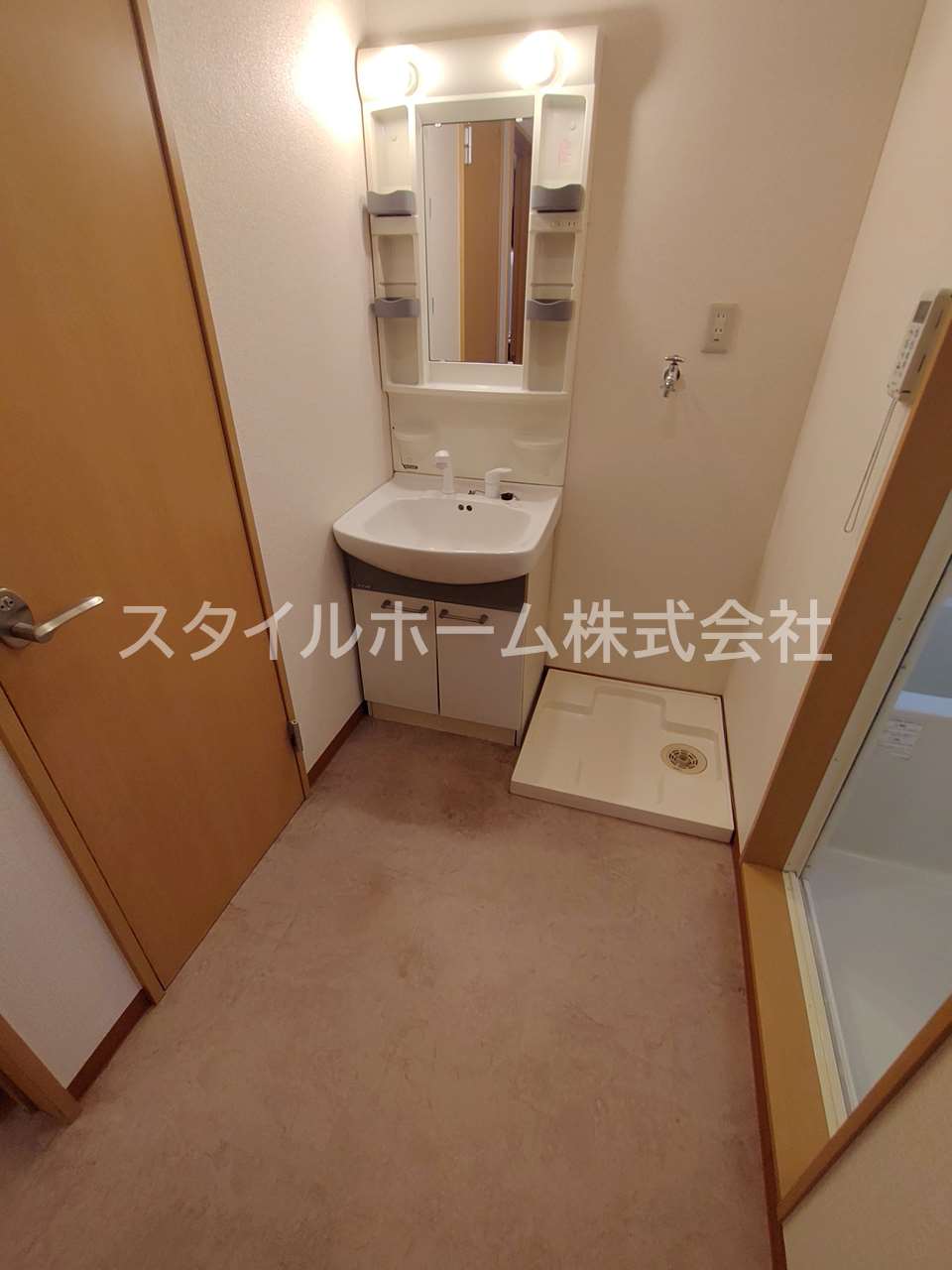 洗面設備　同建物内別部屋の写真です。