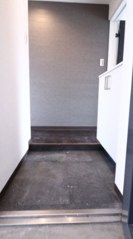 玄関　写真は別部屋です(^^)