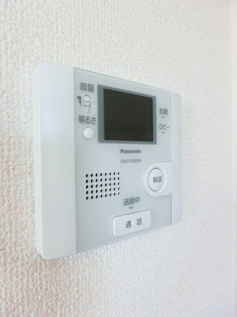 セキュリティ　モニター付きインターホンで安心