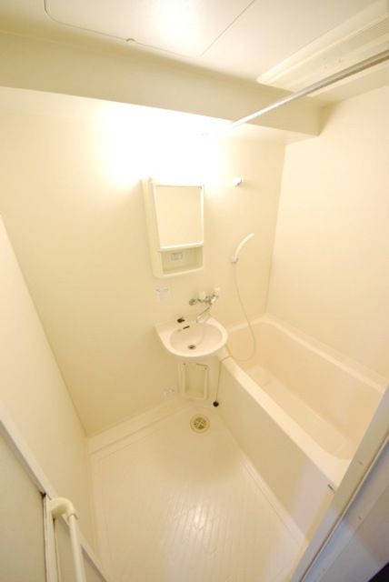 バス・シャワールーム　★バストイレ別★